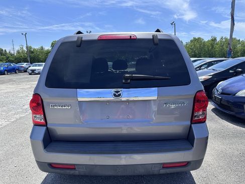 Used 2008 MAZDA Tribute i w/ Cargo Area Cover Pkg FWD image 5
