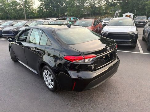Used 2024 Toyota Corolla LE FWD image 7