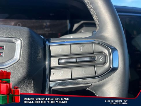 Certified 2025 GMC Acadia Elevation image 25