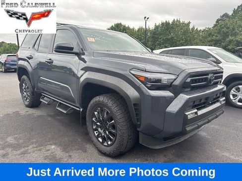 Used 2026 Toyota 4Runner SR5 AWD/4WD image 1