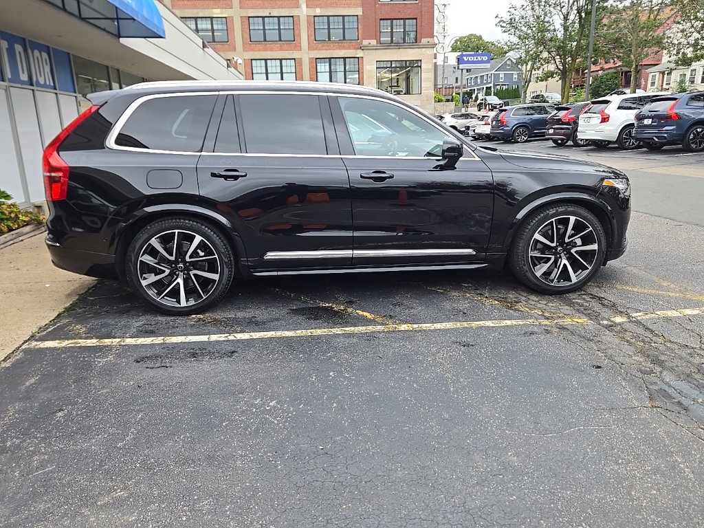 Used 2024 Volvo XC90 B6 Ultimate w/ Protection Package AWD/4WD image 9