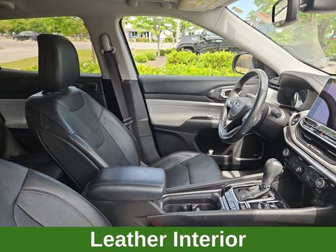 Used 2022 Jeep Compass Latitude w/ Sun and Sound Group AWD/4WD image 7