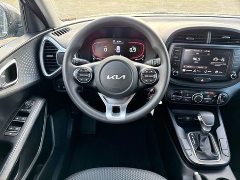Used 2023 Kia Soul LX w/ Option Group 015 image 28