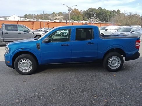 New 2025 Ford Maverick XL image 6