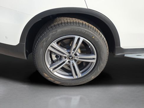 Used 2022 Mercedes-Benz GLC 300 image 32