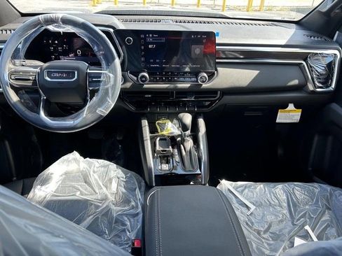 New 2026 GMC Canyon Elevation w/ Convenience Package image 8