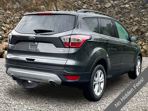 Used 2018 Ford Escape SE AWD/4WD image 2