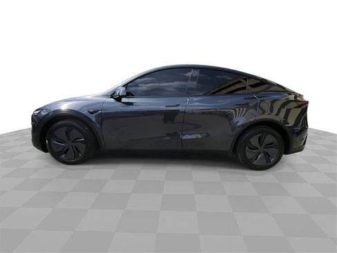 Used 2026 Tesla Model Y 2WD image 5