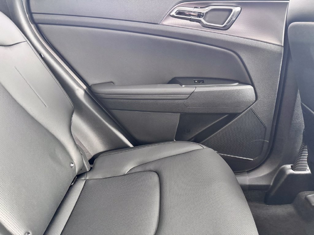 New 2026 Kia Sportage SX FWD image 31