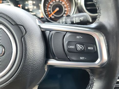 Used 2020 Jeep Wrangler Unlimited Sahara AWD/4WD image 34