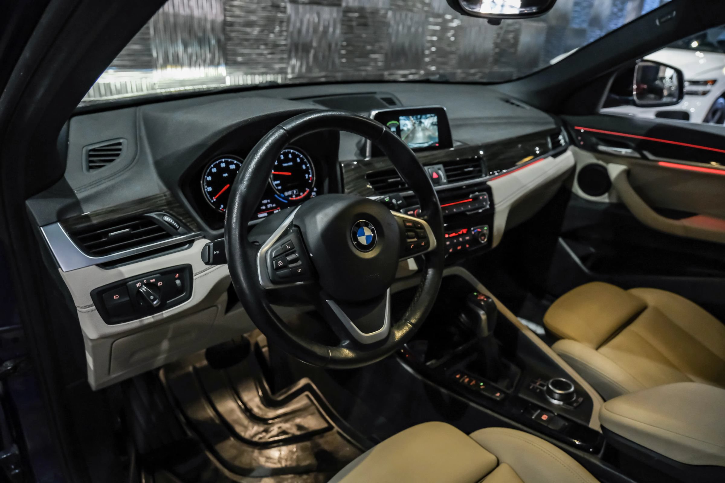 Used 2018 BMW X2 xDrive28i w/ Convenience Package AWD/4WD image 3