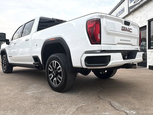 Used 2023 GMC Sierra 2500 AT4 w/ AT4 Premium Plus Package AWD/4WD image 2
