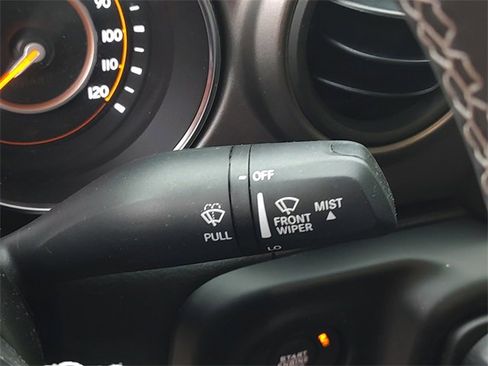 Certified 2023 Jeep Gladiator Sport S image 25