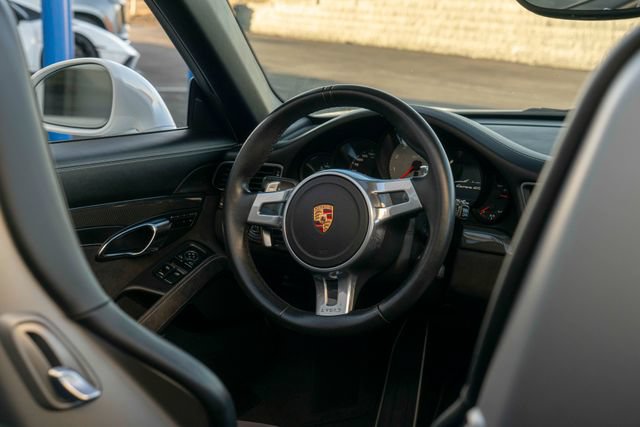 Used 2016 Porsche 911 Carrera GTS RWD image 38