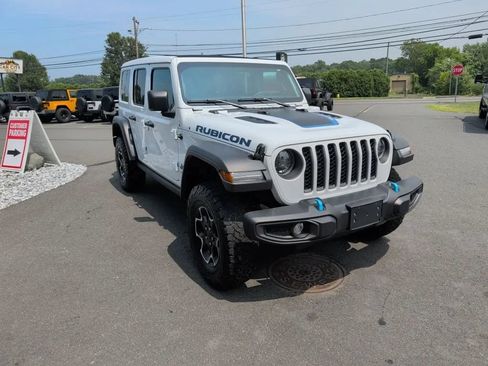 Used 2023 Jeep Wrangler Unlimited Rubicon 4xe w/ Cold Weather Group AWD/4WD image 24