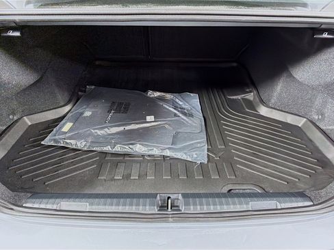 Used 2025 Subaru Legacy Limited image 29