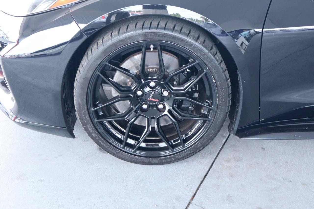 Used 2023 Chevrolet Corvette Z06 RWD image 15