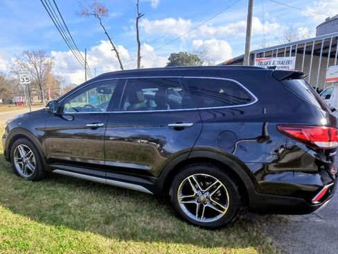 Used 2017 Hyundai Santa Fe Limited image 3