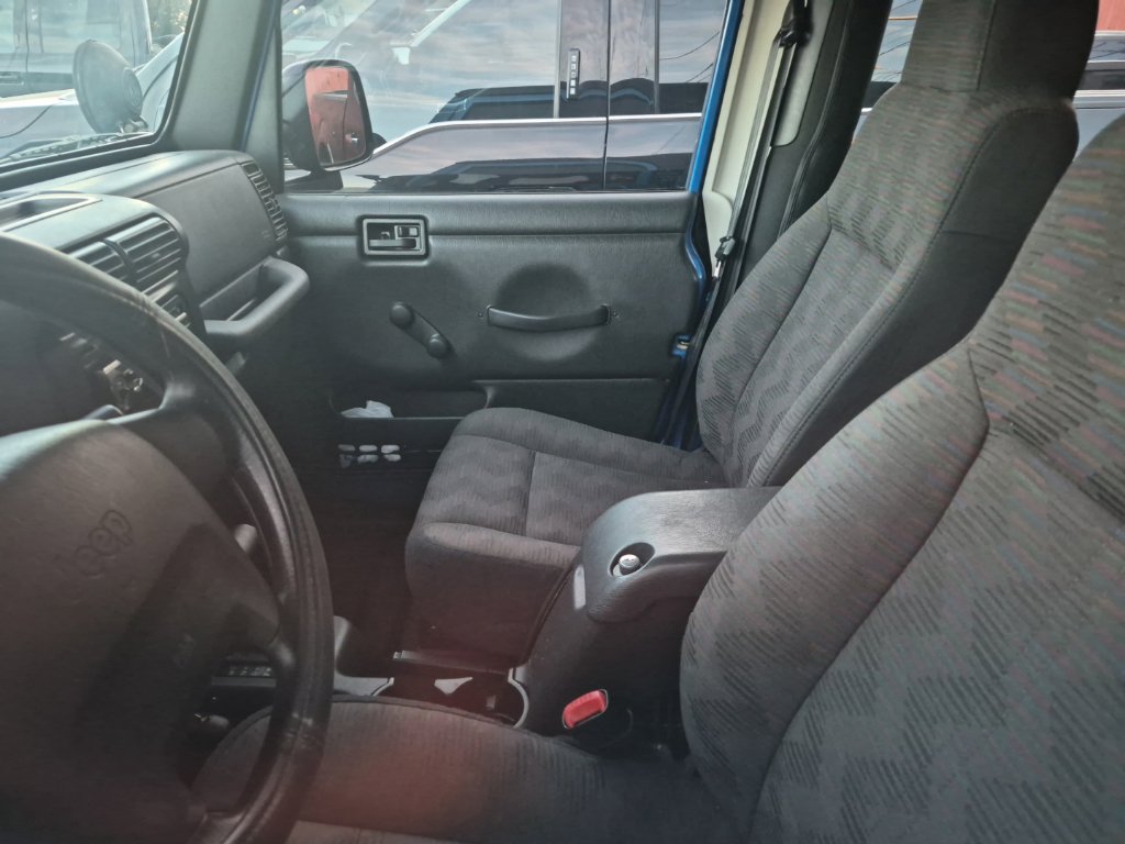 Used 2003 Jeep Wrangler X AWD/4WD image 26
