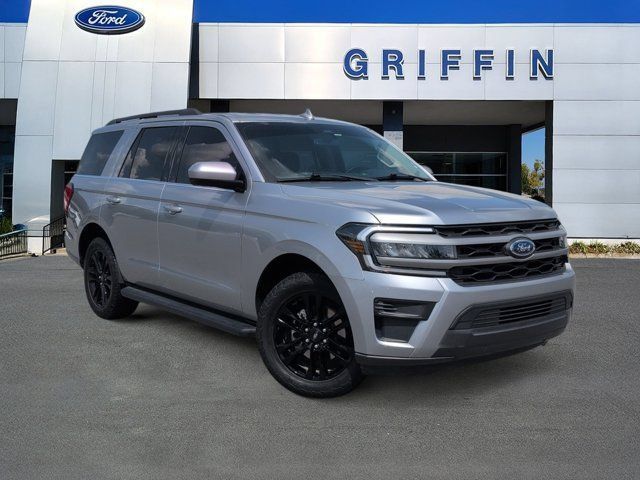 Used 2024 Ford Expedition XLT RWD image 1