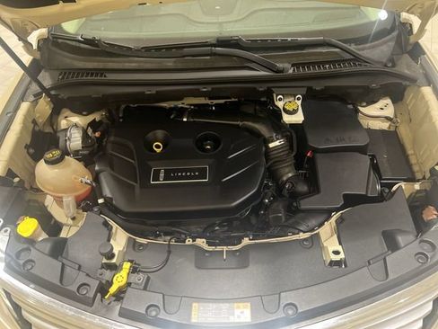 Used 2018 Lincoln MKC Reserve FWD image 28