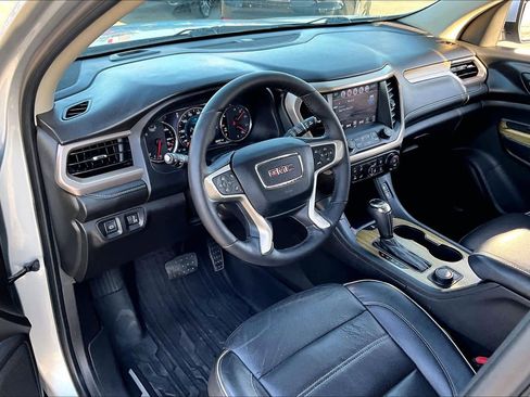 Used 2017 GMC Acadia Denali image 17