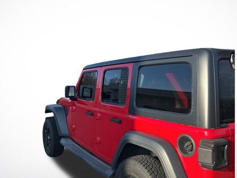Used 2019 Jeep Wrangler Unlimited Sport S image 4