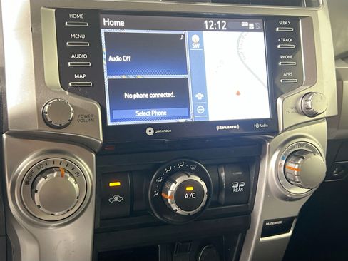 Used 2020 Toyota 4Runner SR5 Premium RWD image 26