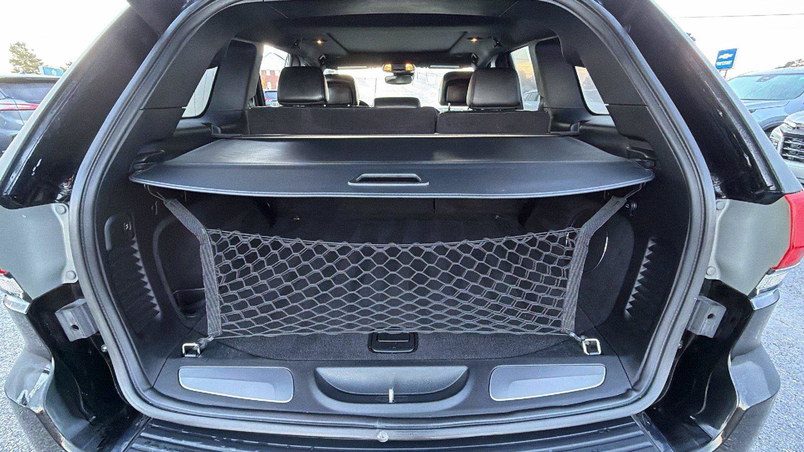 Used 2018 Jeep Grand Cherokee Overland RWD image 14