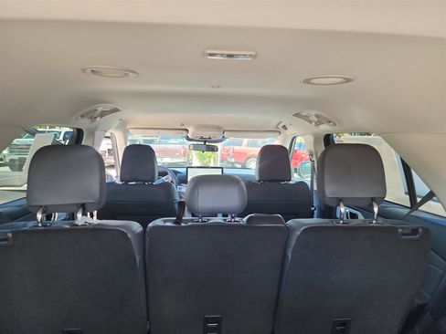 New 2025 Ford Explorer Active w/ Active Comfort Package image 22