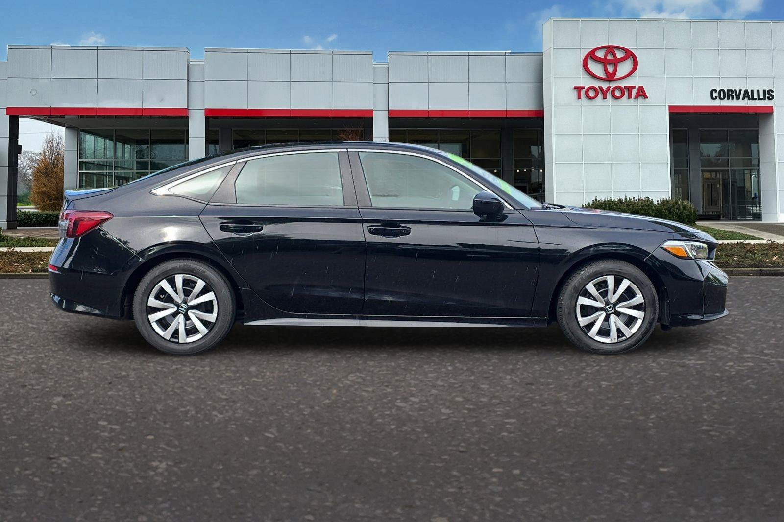 Used 2025 Honda Civic LX image 3