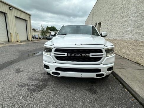Used 2022 RAM 1500 Big Horn AWD/4WD image 3