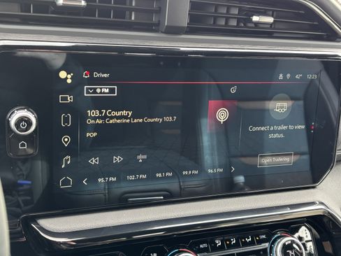 Used 2024 GMC Sierra 1500 AT4 w/ Technology Package image 23