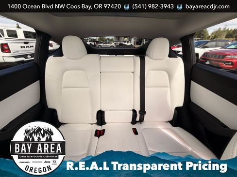 Used 2021 Tesla Model Y Long Range AWD/4WD image 18