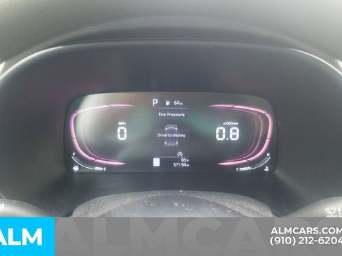 Used 2024 Kia Soul LX w/ Option Group 015 FWD image 11