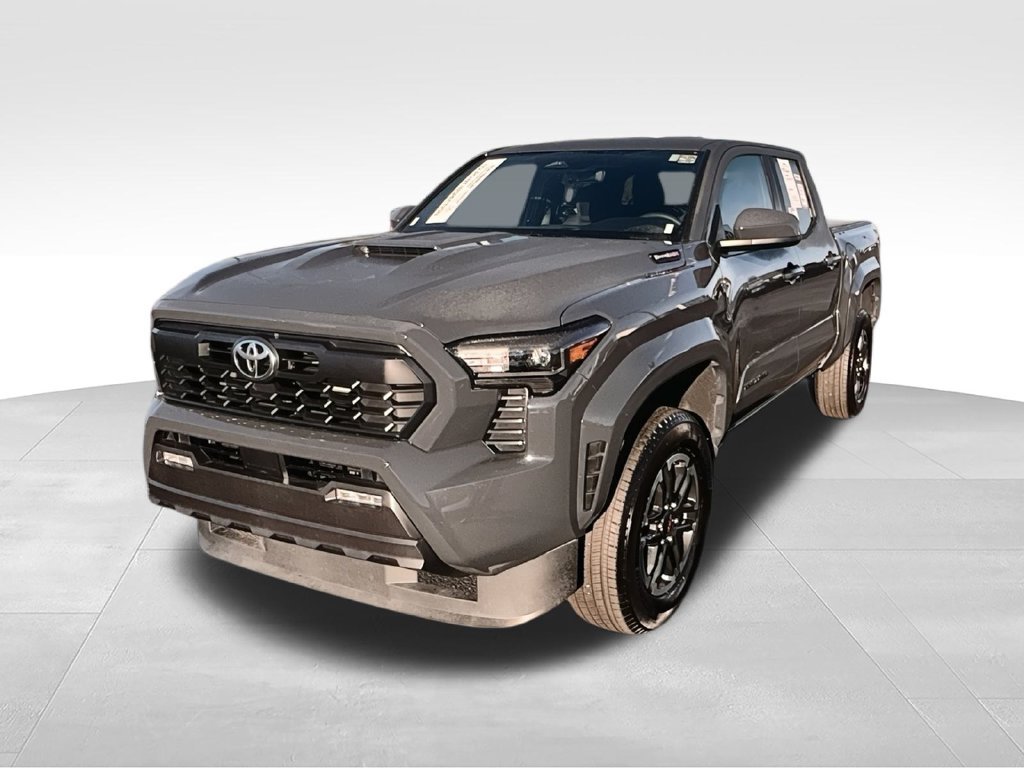 Used 2025 Toyota Tacoma TRD Sport AWD/4WD image 4