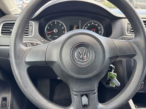 Used 2014 Volkswagen Jetta SE FWD image 26