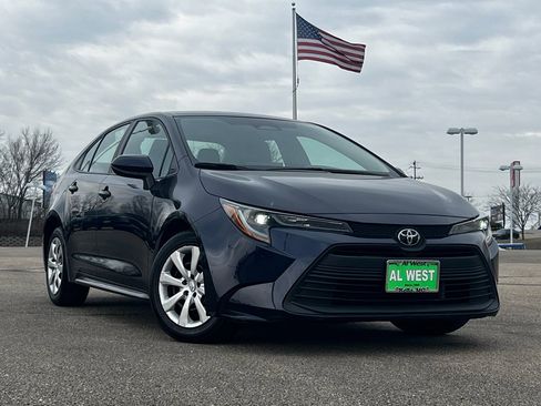 Used 2024 Toyota Corolla LE image 2