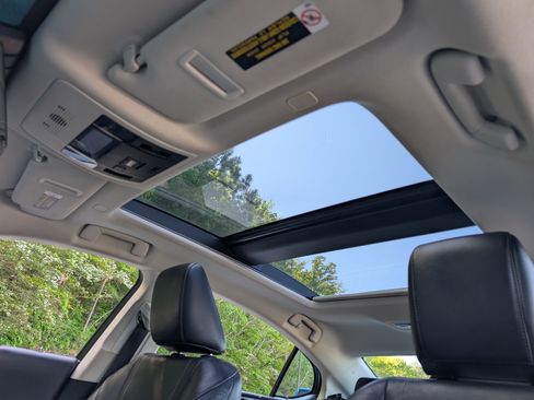 Used 2019 Lexus ES 350 w/ Accessory Package 2 image 16