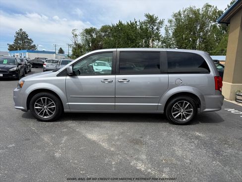 Used 2015 Dodge Grand Caravan R/T FWD image 4