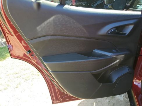 Used 2025 Chevrolet Trax RS w/ Driver Confidence Package image 15