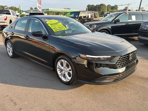 Used 2023 Honda Accord LX image 7