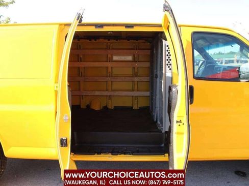Used 2017 GMC Savana 2500 Extended image 34