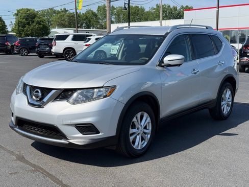 Used 2016 Nissan Rogue SV w/ SV Premium Package AWD/4WD image 4