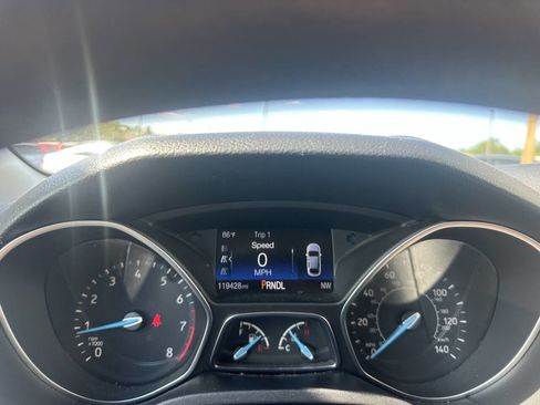 Used 2017 Ford Focus SE image 24