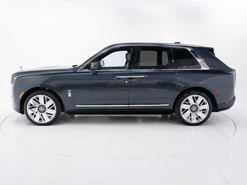 New 2026 Rolls-Royce Cullinan image 2
