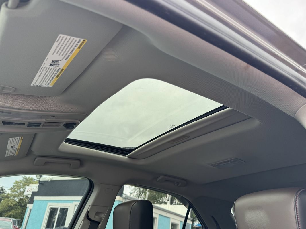 Used 2012 Chevrolet Equinox LTZ AWD/4WD image 30