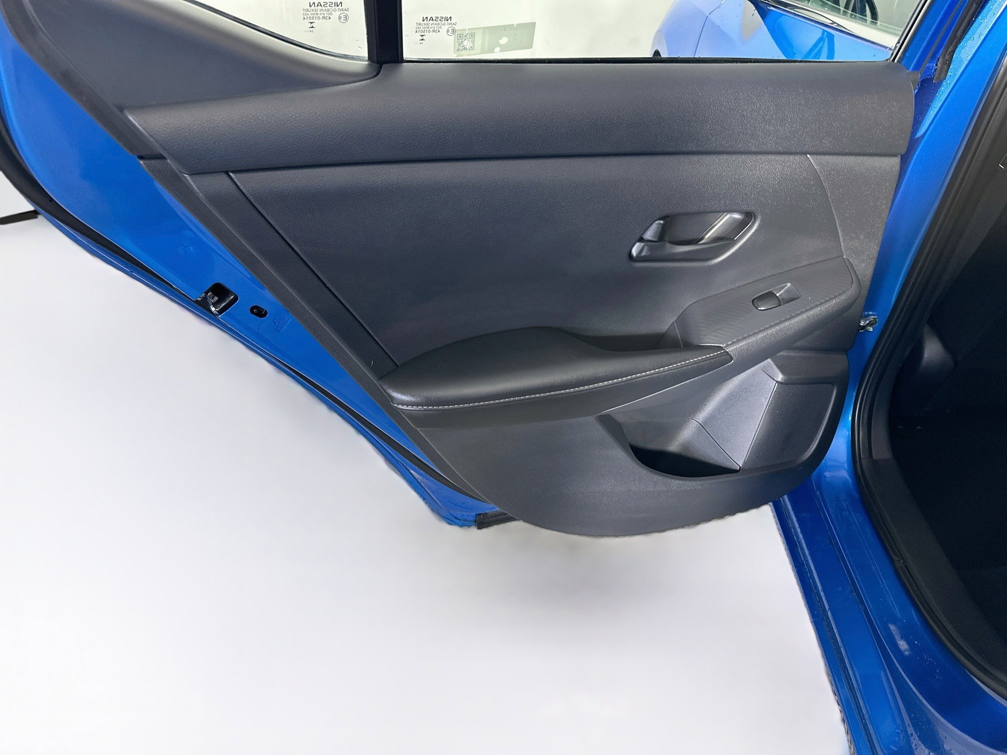 Used 2025 Nissan Sentra SV FWD image 24
