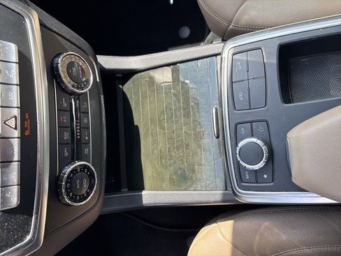 Used 2016 Mercedes-Benz GL 450 4MATIC image 19