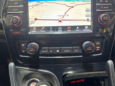 Used 2017 Nissan Maxima Platinum FWD image 30